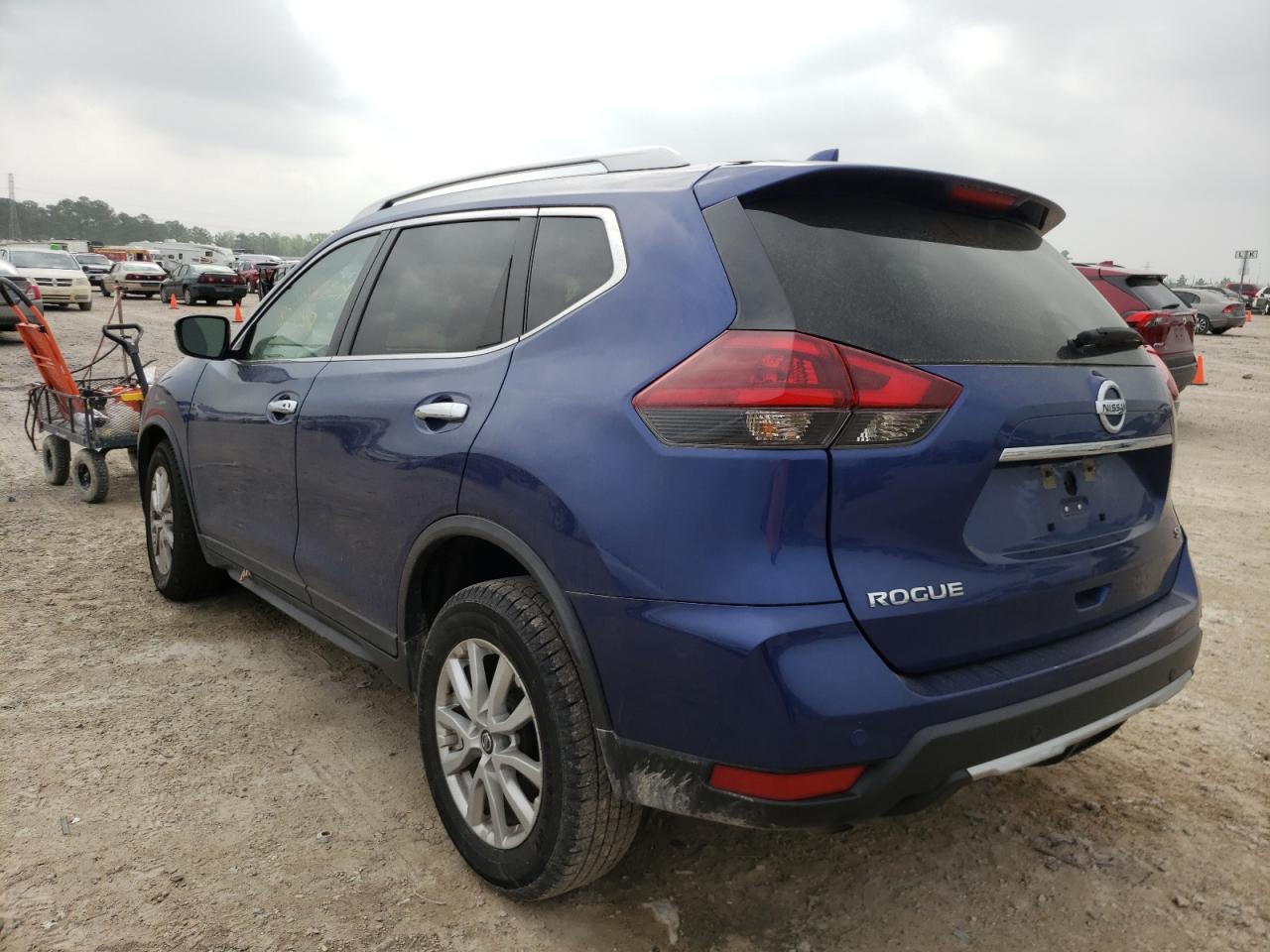 Photo 3 from auction – 2020 NISSAN ROGUE S with VIN KNMAT2MT0LP527690