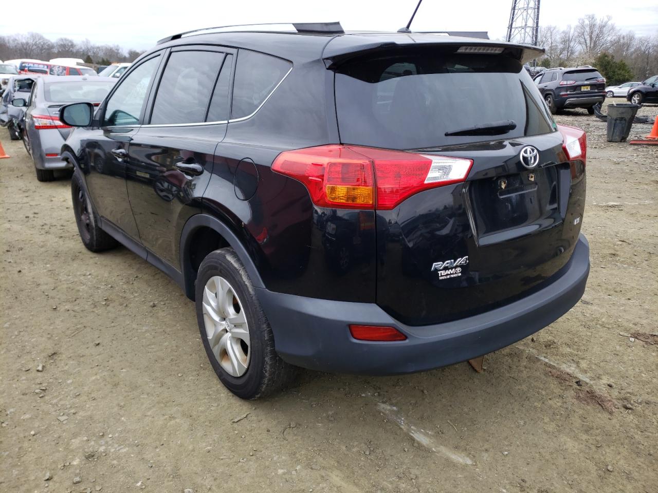 Photo 3 from auction – 2015 TOYOTA RAV4 LE with VIN 2T3ZFREV5FW218759
