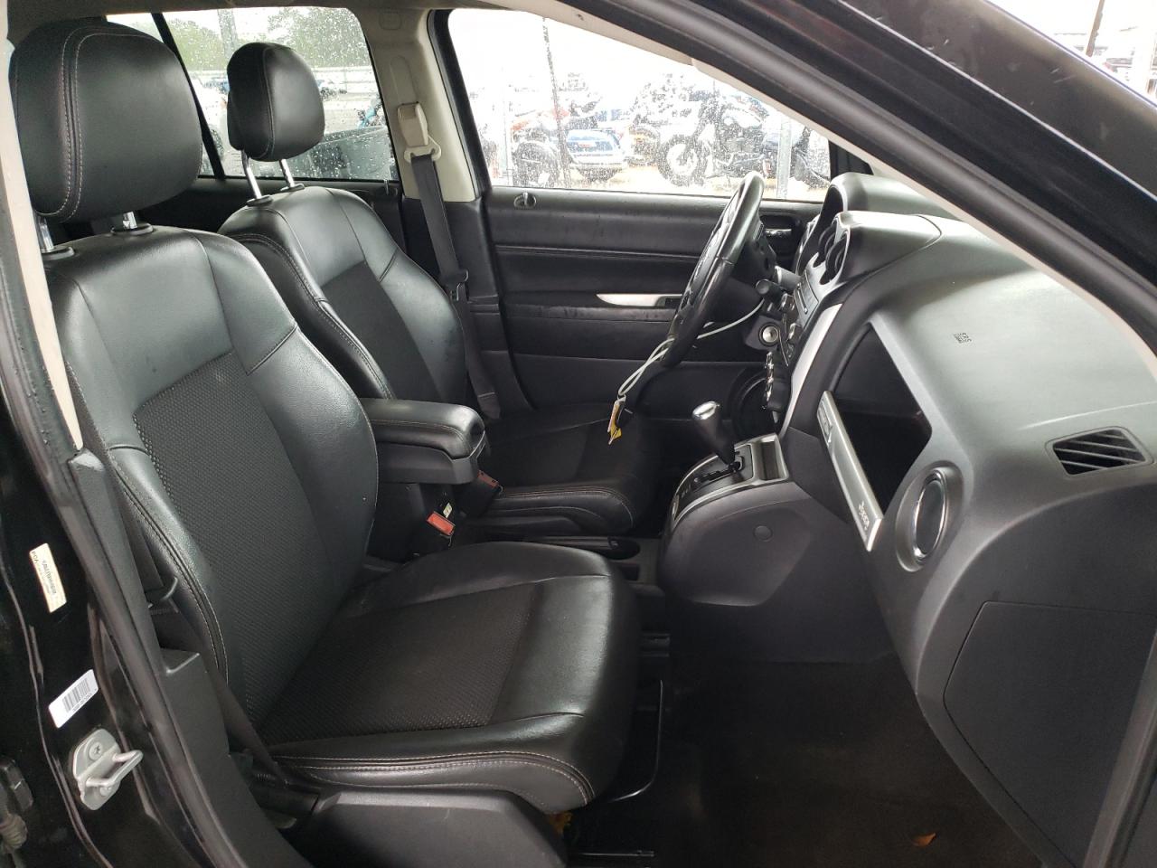 Photo 5 from auction – 2017 JEEP COMPASS LA with VIN 1C4NJCEBXHD198198