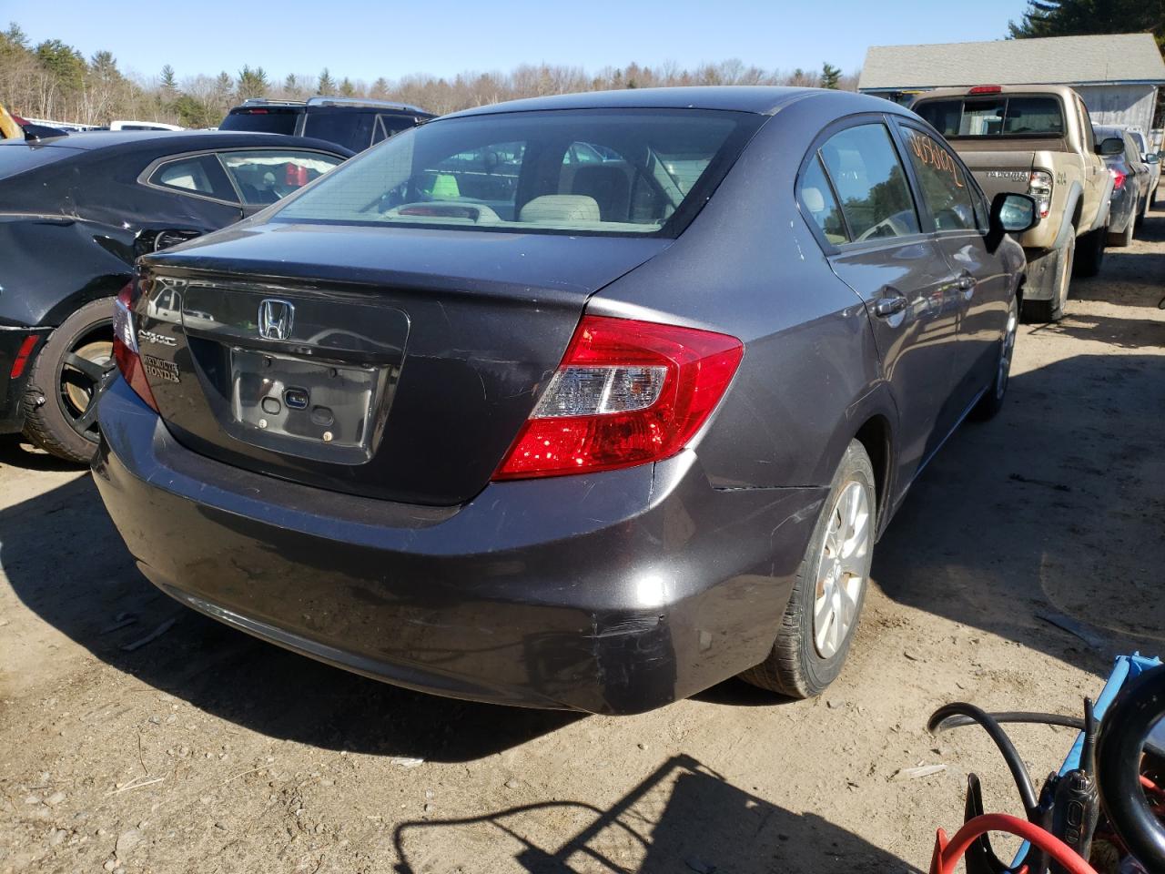 Photo 4 from auction – 2012 HONDA CIVIC LX with VIN 2HGFB2F59CH302262