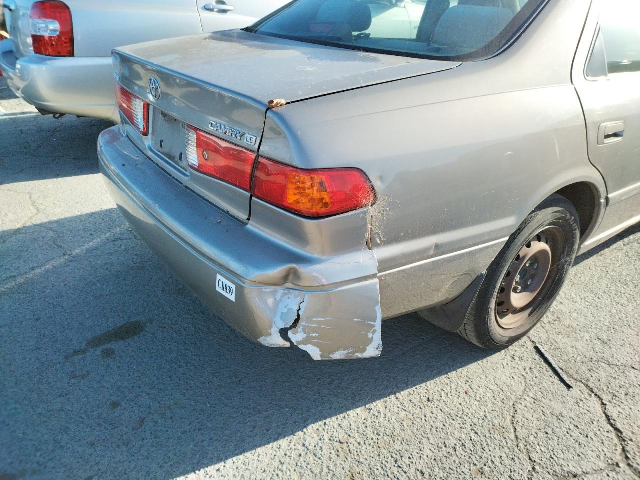 Photo 9 from auction – 2000 TOYOTA CAMRY CE with VIN JT2BG22K8Y0504377