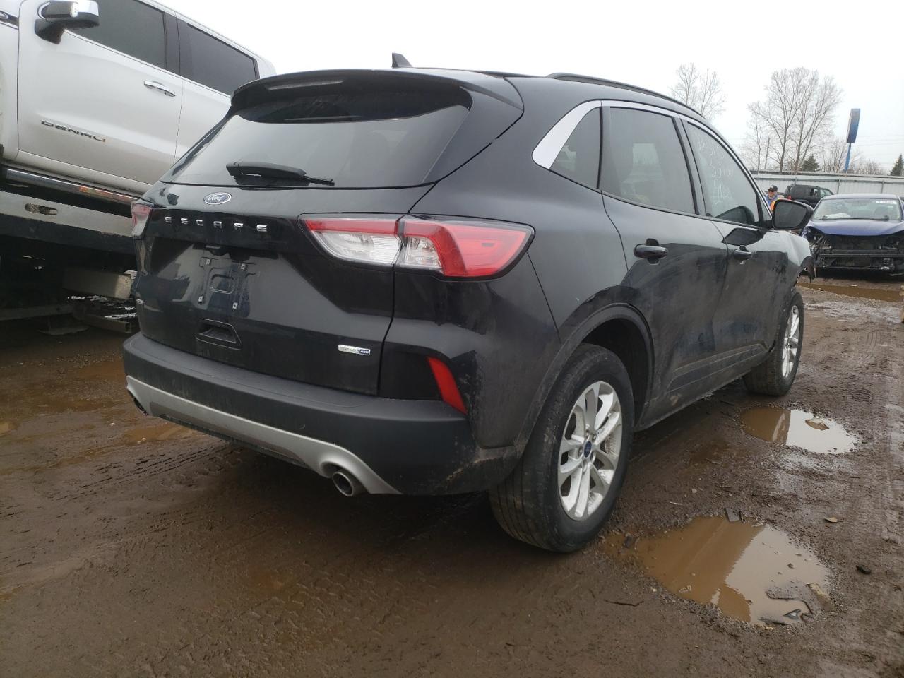 Photo 4 from auction – 2020 FORD ESCAPE SE with VIN 1FMCU9G64LUA50814