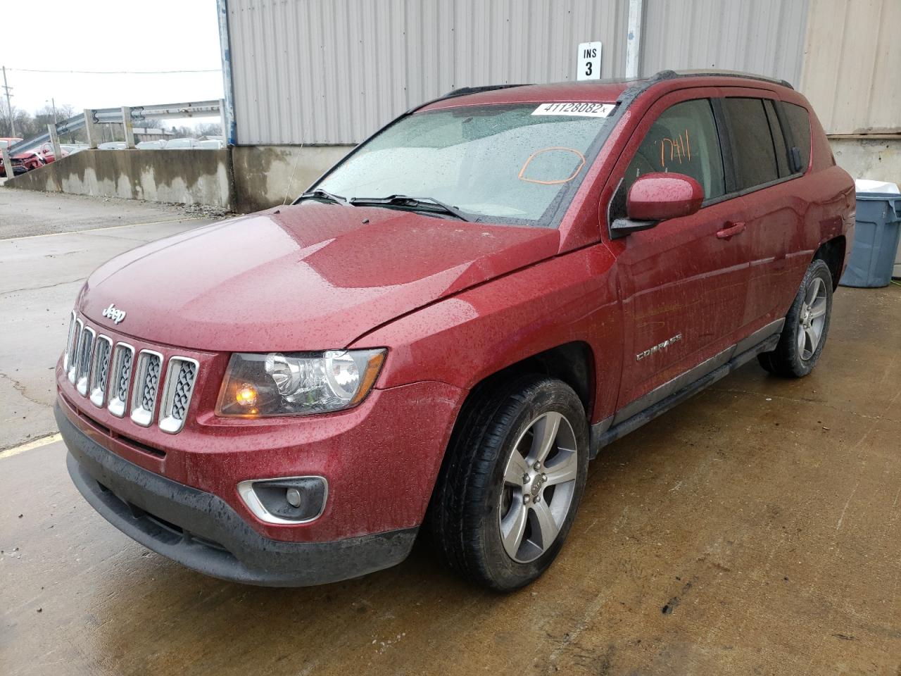 Photo 2 from auction – 2017 JEEP COMPASS LA with VIN 1C4NJCEB4HD165990