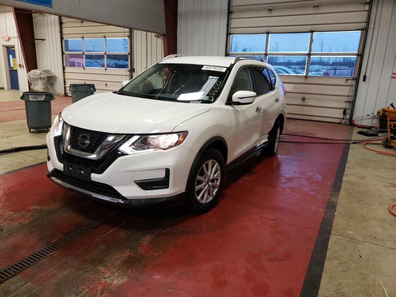 Photo 2 from auction – 2020 NISSAN ROGUE S with VIN KNMAT2MV2LP506373