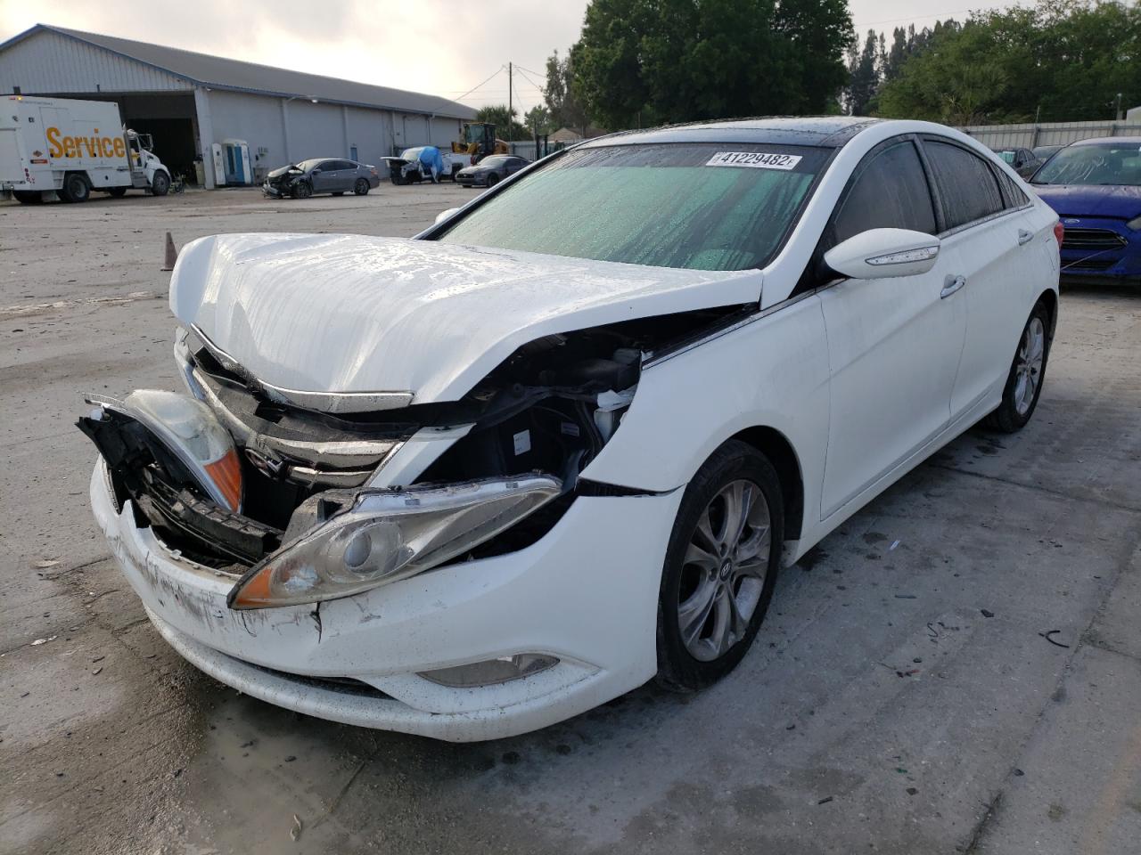 Photo 2 from auction – 2012 HYUNDAI SONATA SE with VIN 5NPEC4ACXCH313593