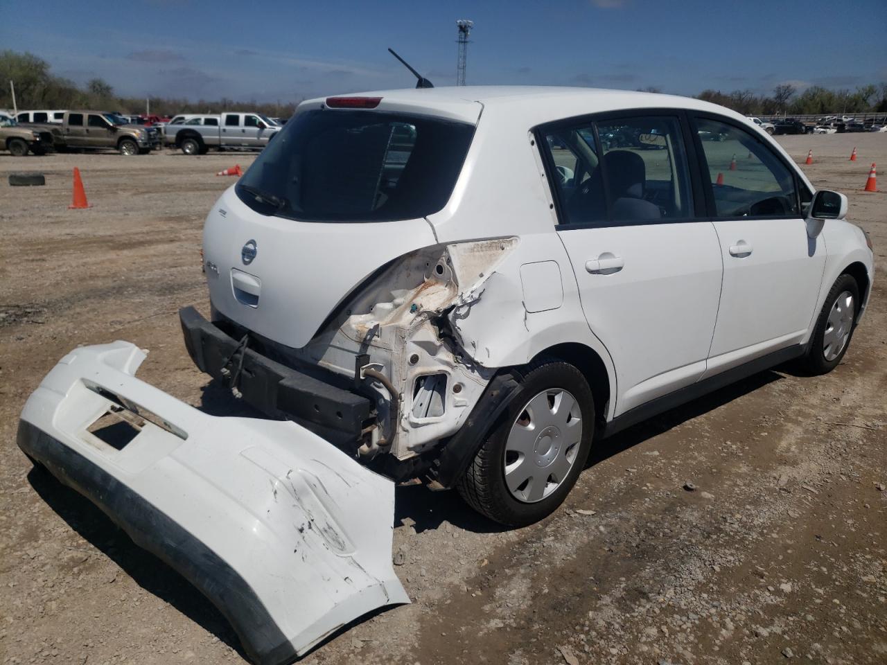 Photo 4 from auction – 2008 NISSAN VERSA S with VIN 3N1BC13E08L351909