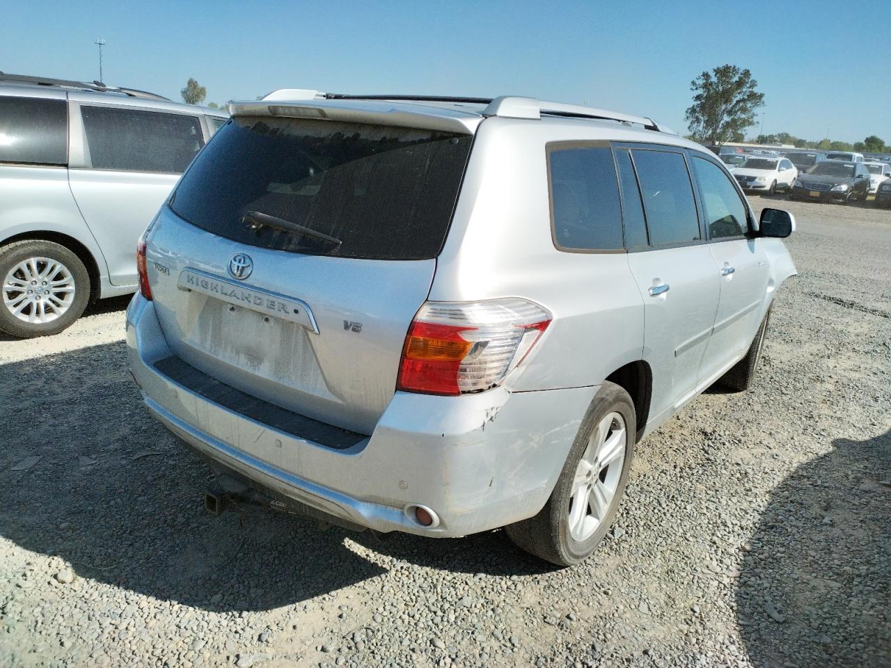 Photo 4 from auction – 2008 TOYOTA HIGHLANDER with VIN JTEDS42A382049925