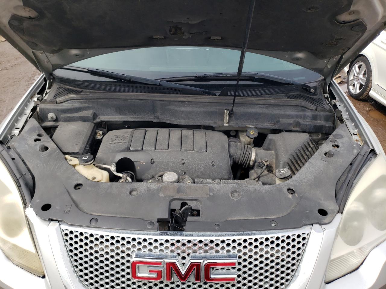 Photo 7 from auction – 2012 GMC ACADIA SLT with VIN 1GKKRRED9CJ120672