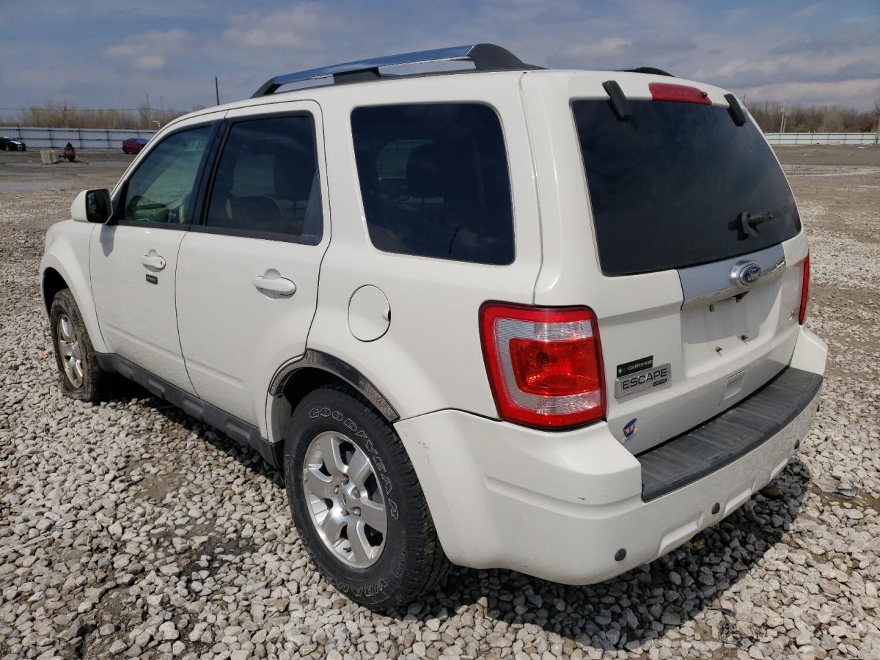 Photo 3 from auction – 2011 FORD ESCAPE LIM with VIN 1FMCU9EG4BKA22940