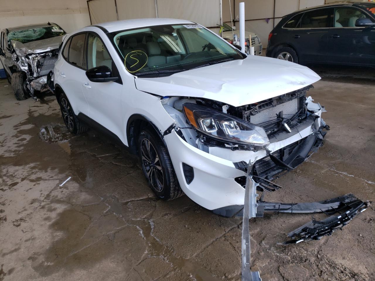 FORD ESCAPE SE 2021 with VIN 1FMCU9G64MUA06197 - Photo from auction