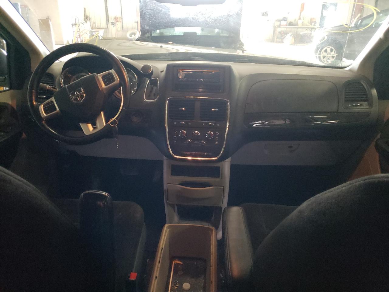 Photo 9 from auction – 2012 DODGE GRAND CARA with VIN 2C4RDGBGXCR161920