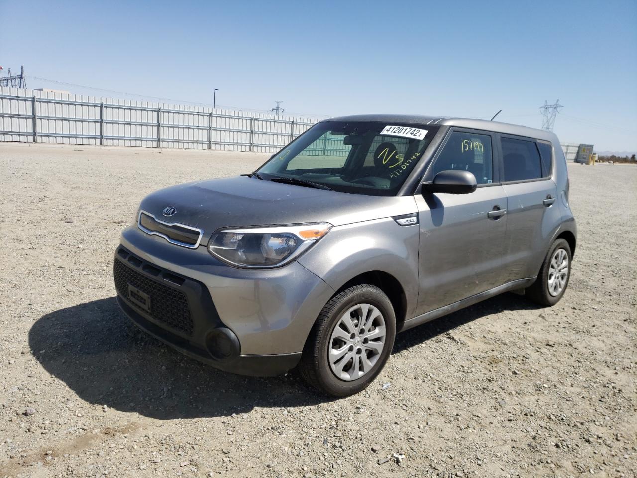 Photo 2 from auction – 2015 KIA SOUL with VIN KNDJN2A22F7201058
