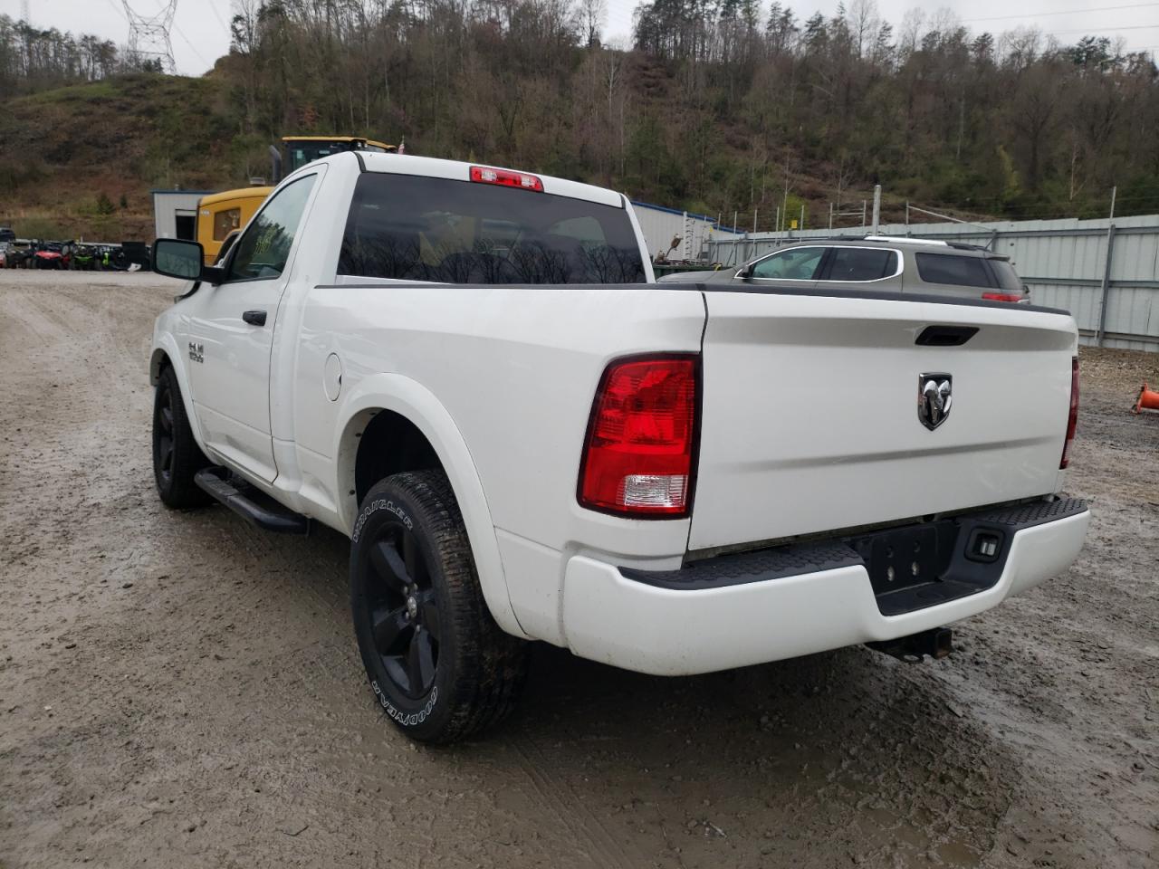 Photo 3 from auction – 2018 RAM 1500 ST with VIN 3C6JR6AG3JG210122