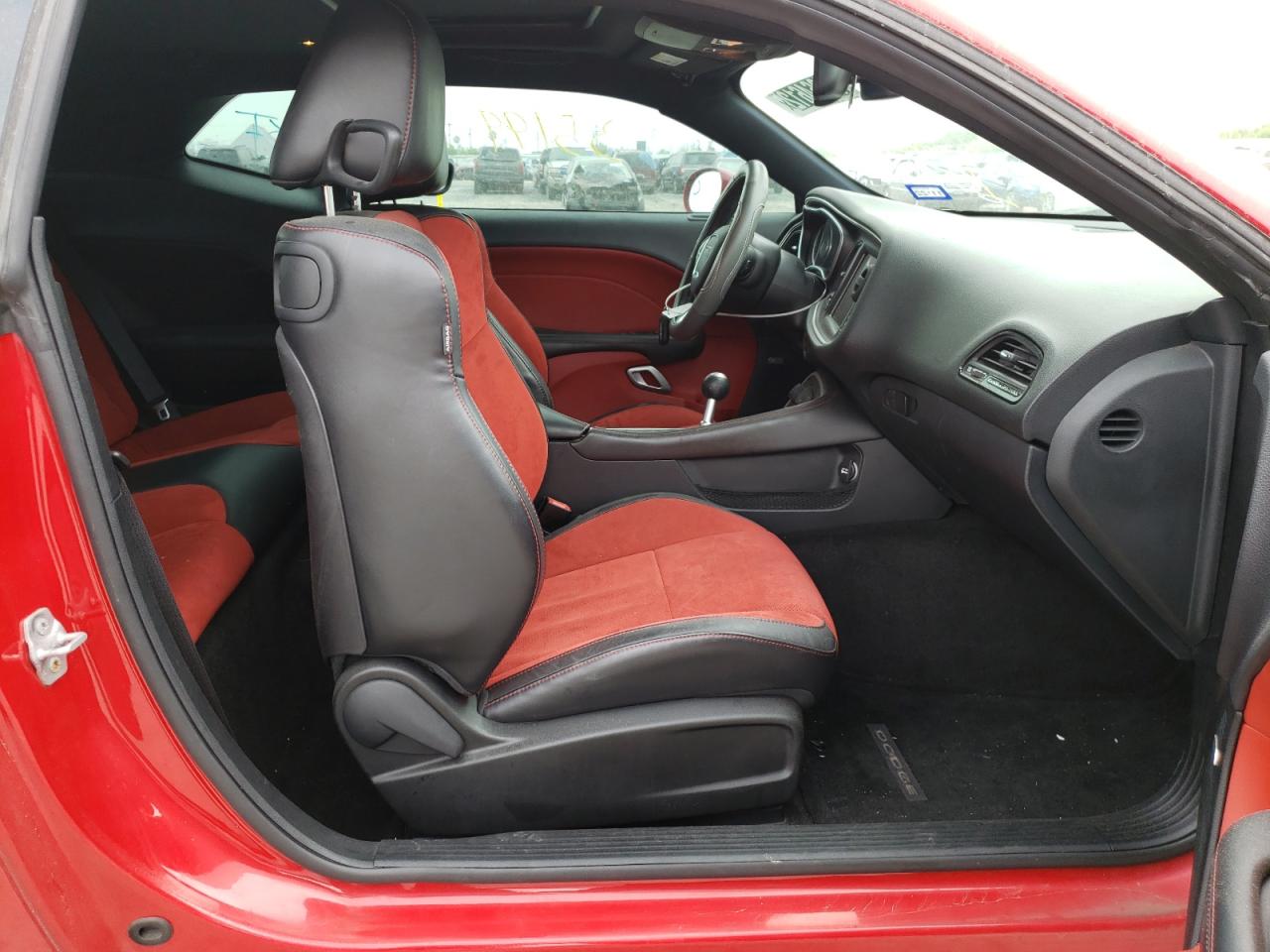 Photo 5 from auction – 2015 DODGE CHALLENGER with VIN 2C3CDZBT6FH744501