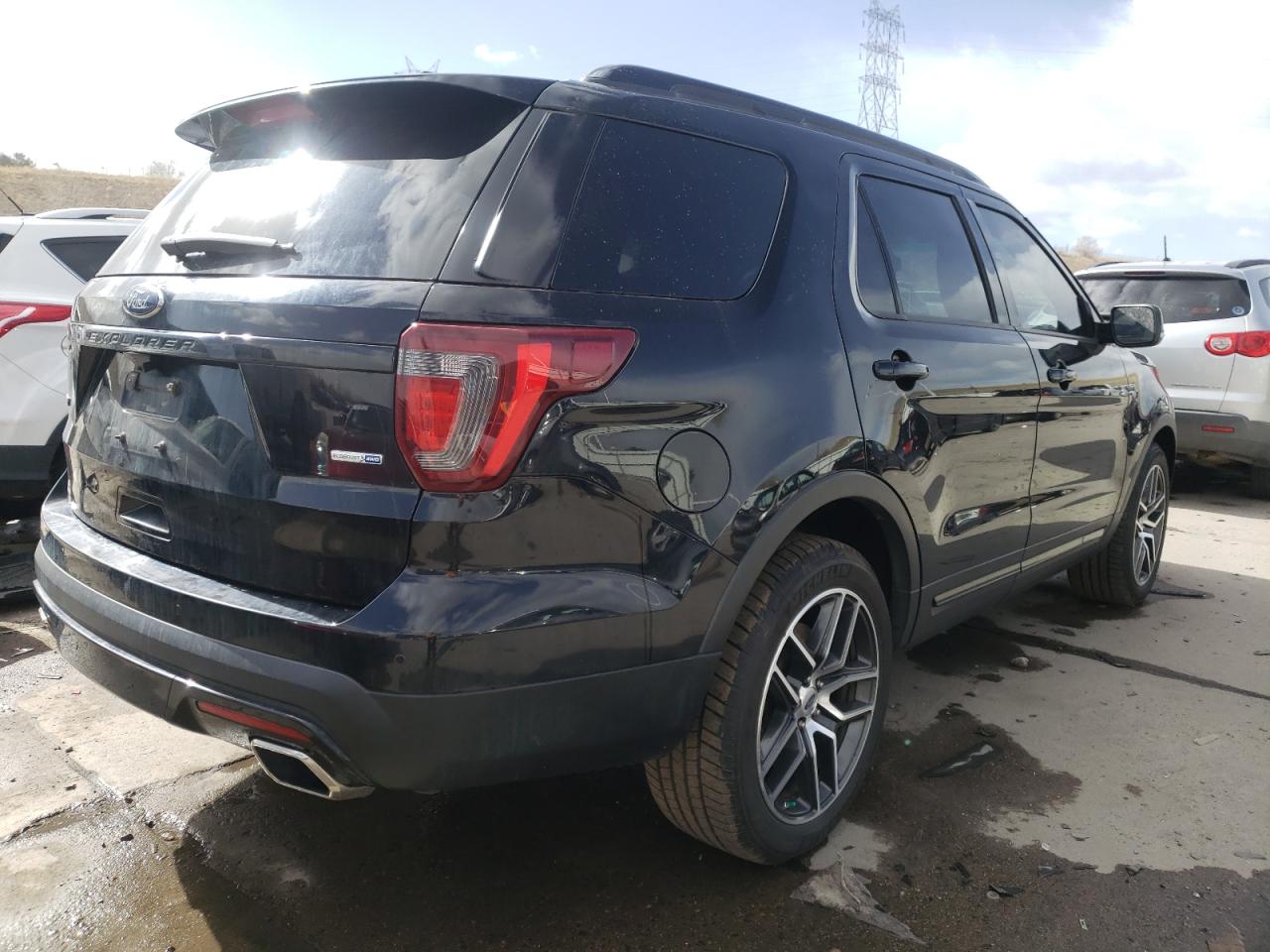 Photo 4 from auction – 2016 FORD EXPLORER S with VIN 1FM5K8GT3GGC58461