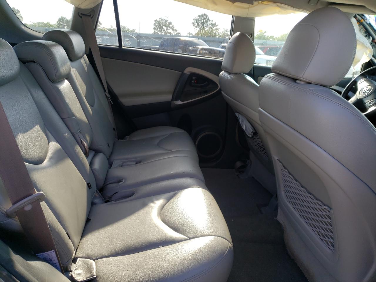 Photo 6 from auction – 2008 TOYOTA RAV4 LIMIT with VIN JTMZK31V686015303