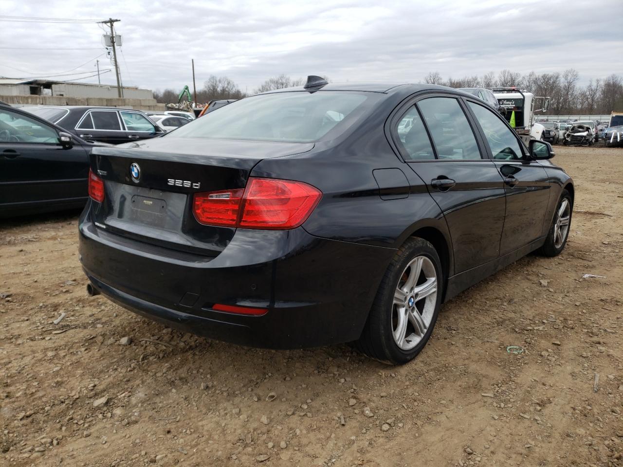 Photo 4 from auction – 2014 BMW 328 D XDRI with VIN WBA3D5C56EKX99345