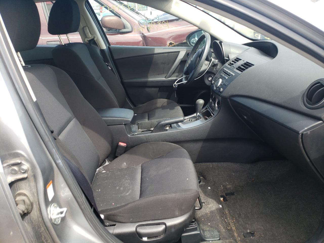 Photo 5 from auction – 2010 MAZDA 3 I with VIN JM1BL1SF8A1296761