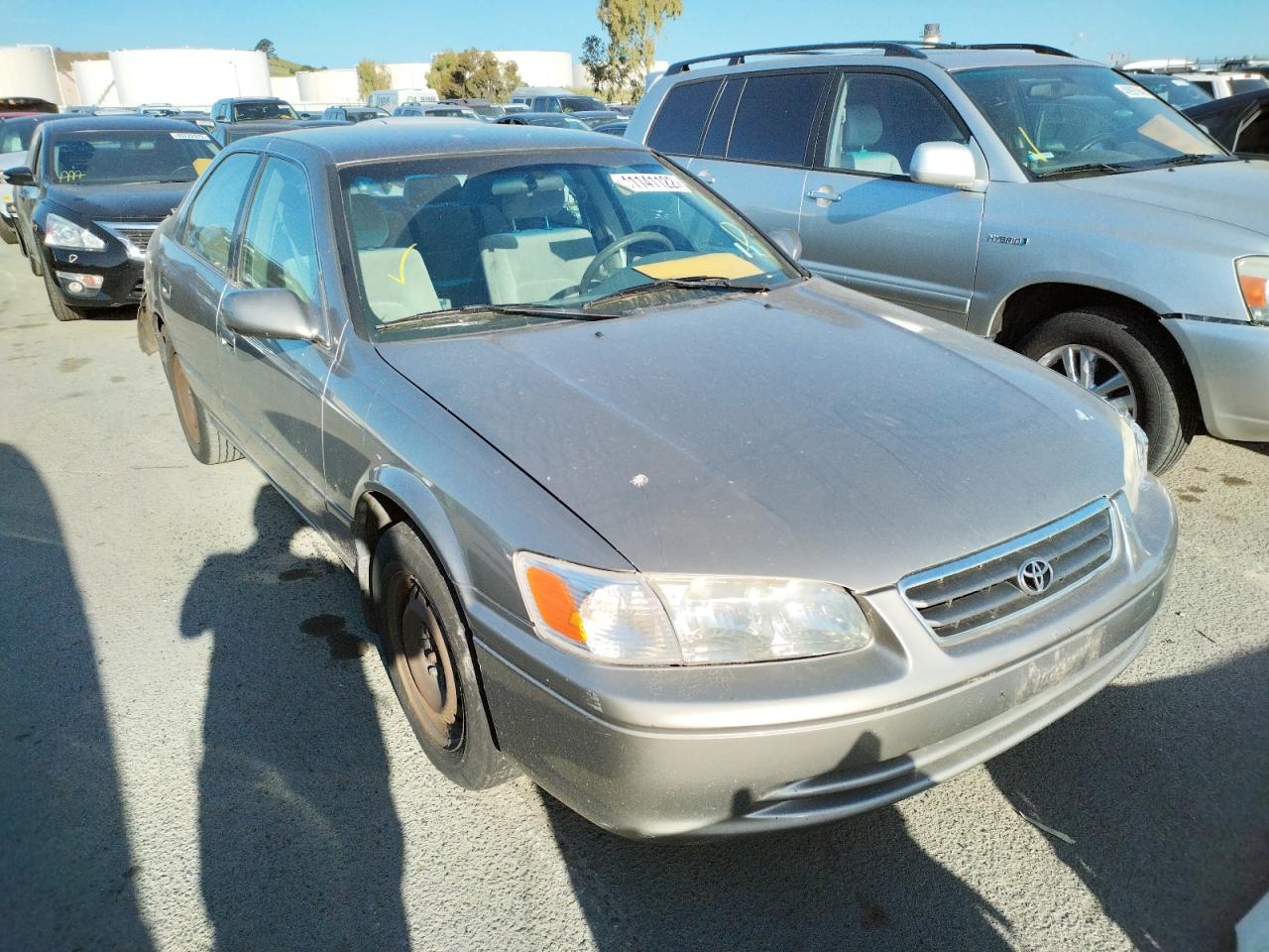 TOYOTA CAMRY CE 2000 with VIN JT2BG22K8Y0504377 - Photo from auction