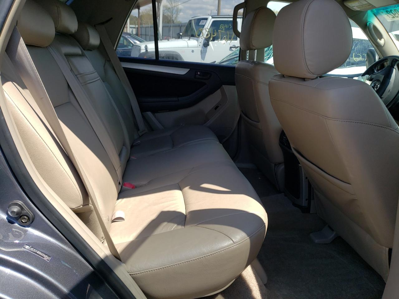 Photo 6 from auction – 2006 TOYOTA 4RUNNER SR with VIN JTEZU14R860068562