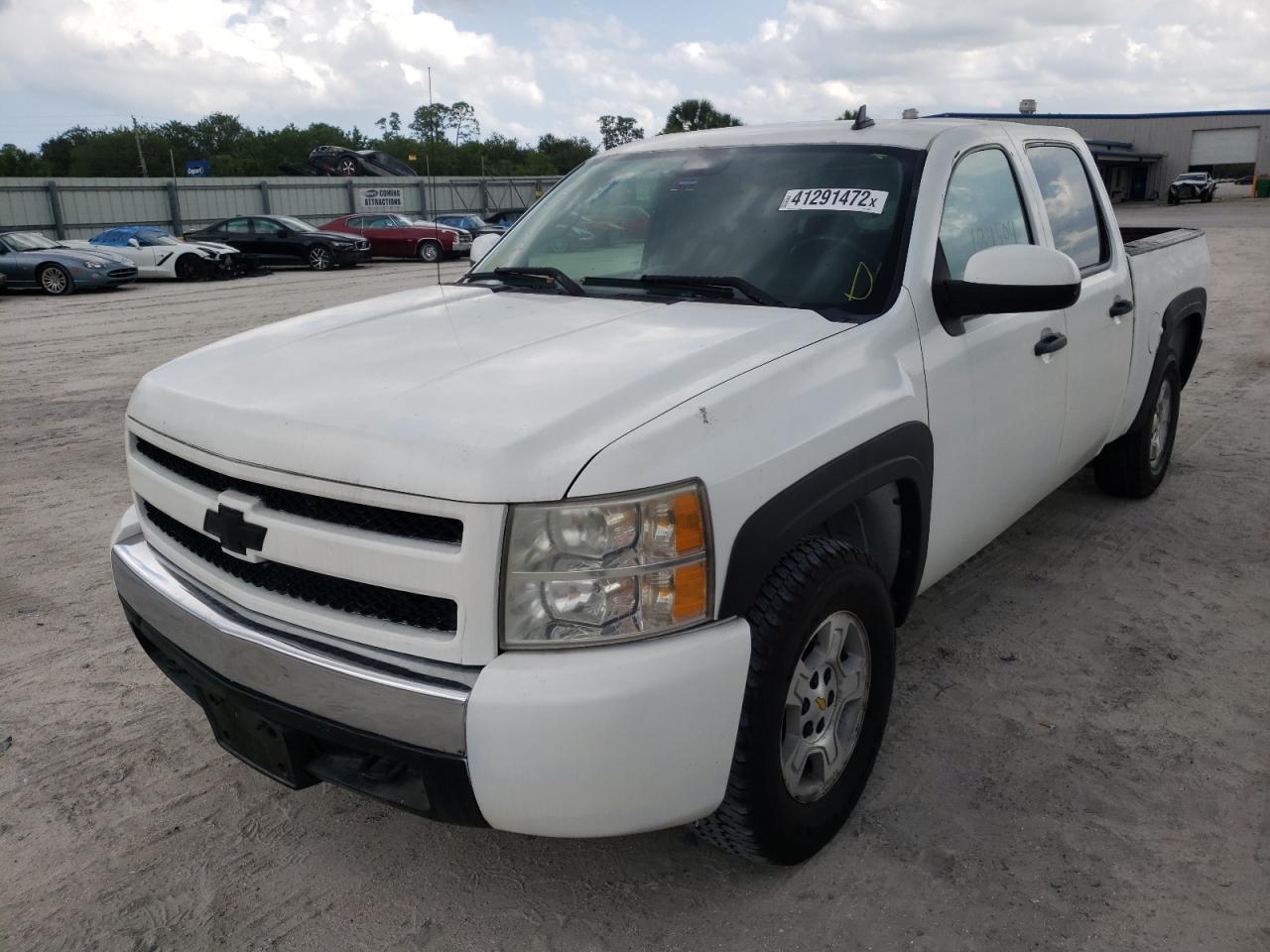 Photo 2 from auction – 2008 CHEVROLET SILVERADO with VIN 2GCEK13C681106075