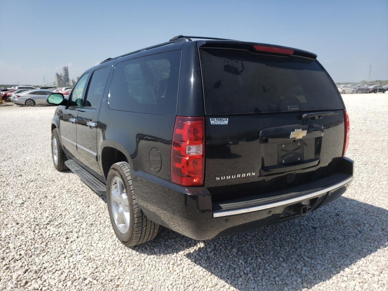 Photo 3 from auction – 2011 CHEVROLET SUBURBAN C with VIN 1GNSCKE03BR380431