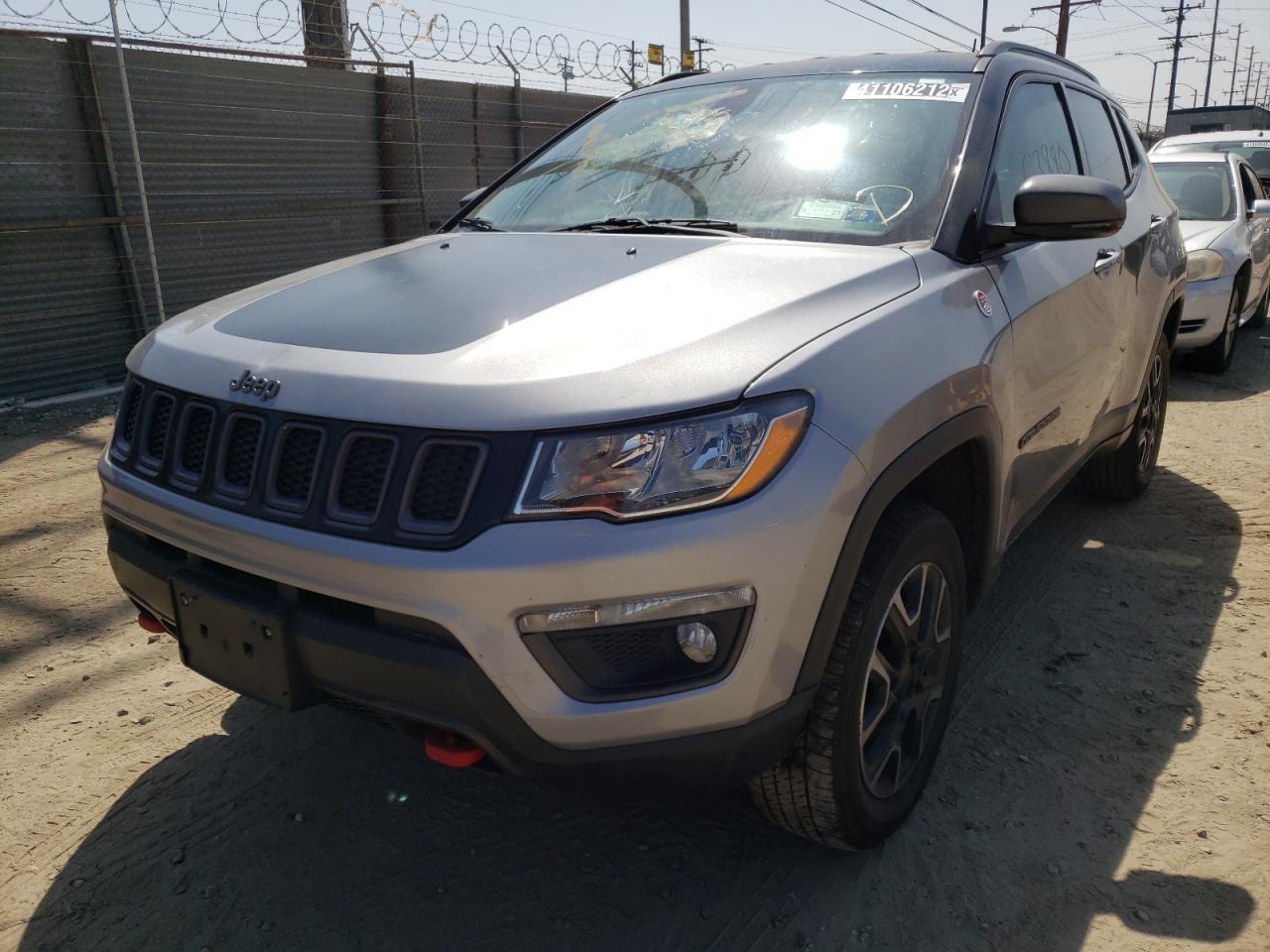Photo 2 from auction – 2019 JEEP COMPASS TR with VIN 3C4NJDDBXKT721616
