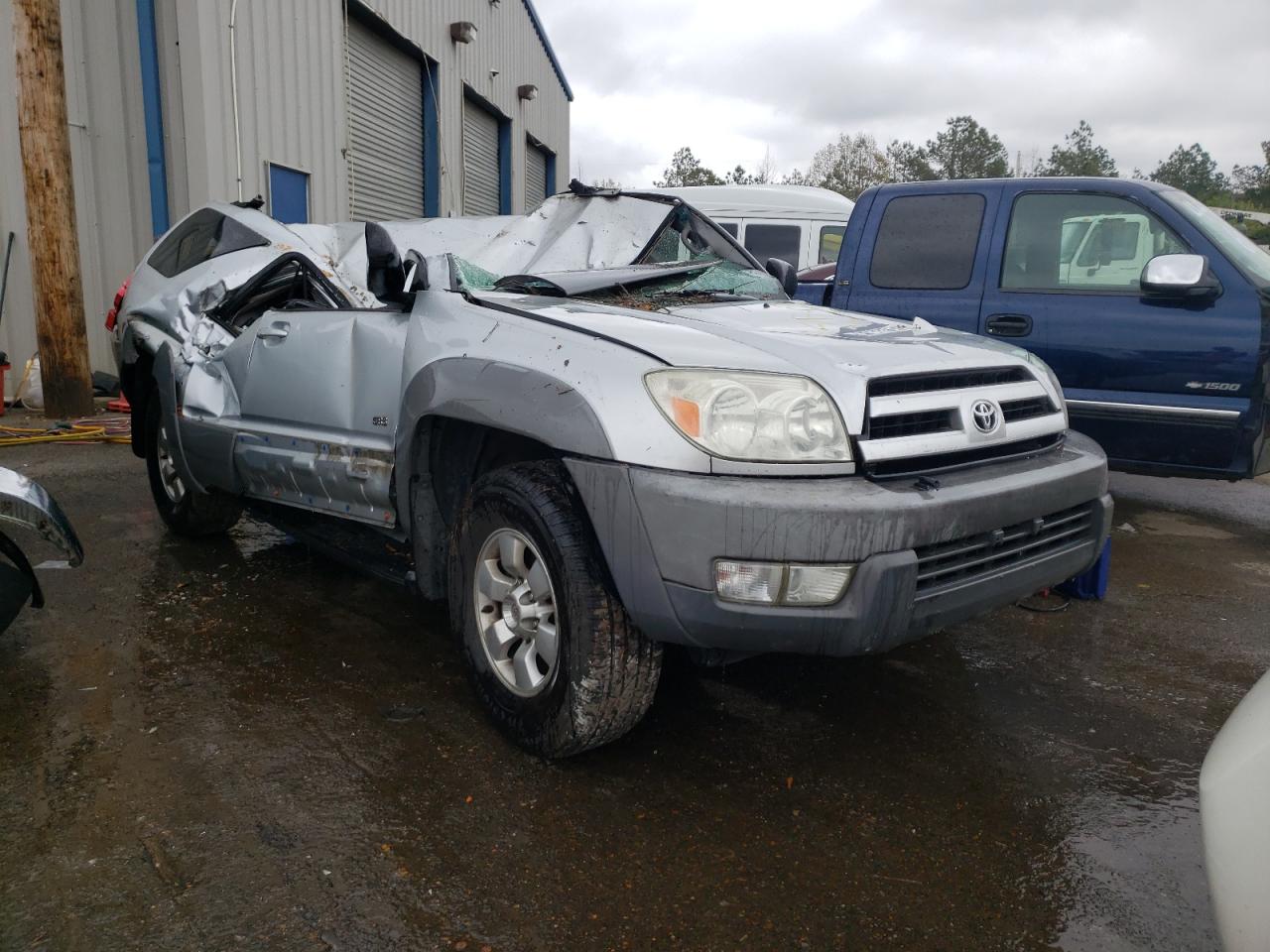 TOYOTA 4RUNNER SR 2003 with VIN JTEZT14R038001146 - Photo from auction