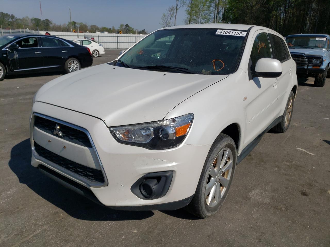 Photo 2 from auction – 2015 MITSUBISHI OUTLANDER with VIN 4A4AP3AU5FE010708