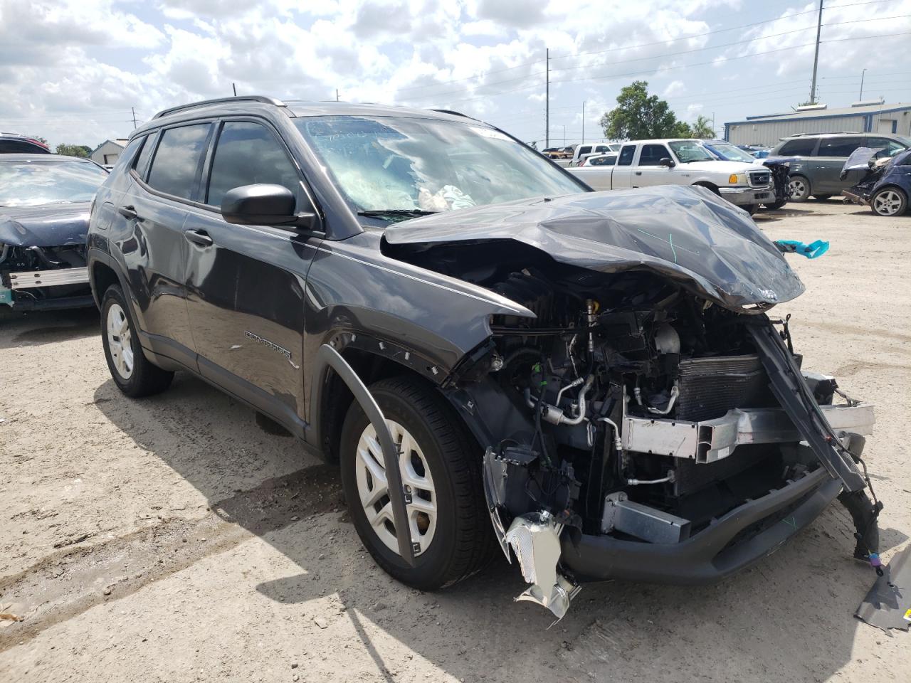 JEEP COMPASS SP 2018 with VIN 3C4NJCAB7JT250814 - Photo from auction