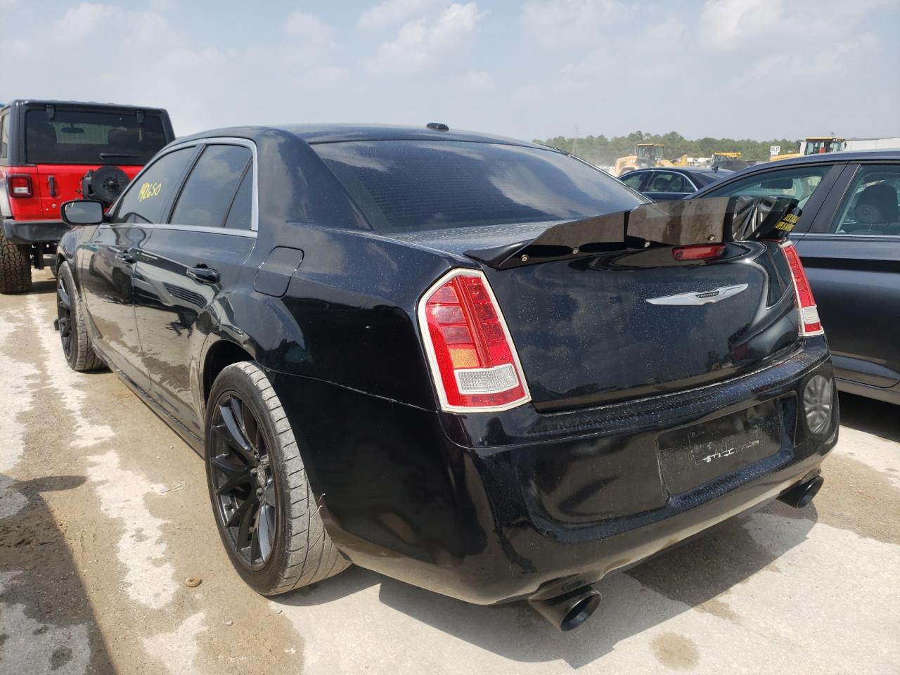 Photo 3 from auction – 2013 CHRYSLER 300 S with VIN 2C3CCABT0DH644184