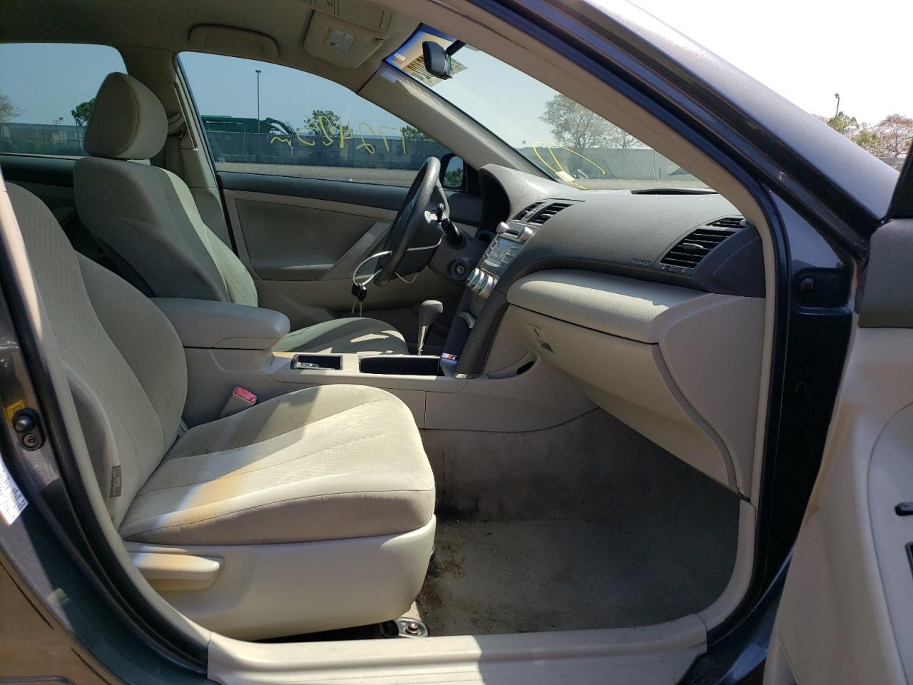 Photo 5 from auction – 2007 TOYOTA CAMRY CE with VIN 4T1BE46K57U017479