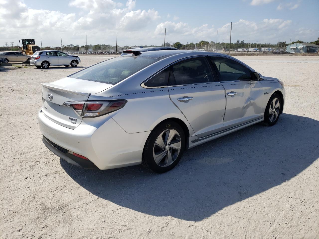 Photo 4 from auction – 2016 HYUNDAI SONATA HYB with VIN KMHE34L10GA008320
