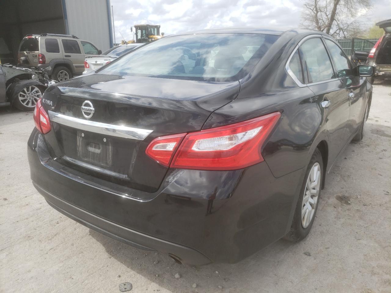 Photo 4 from auction – 2016 NISSAN ALTIMA 2.5 with VIN 1N4AL3AP0GC228328