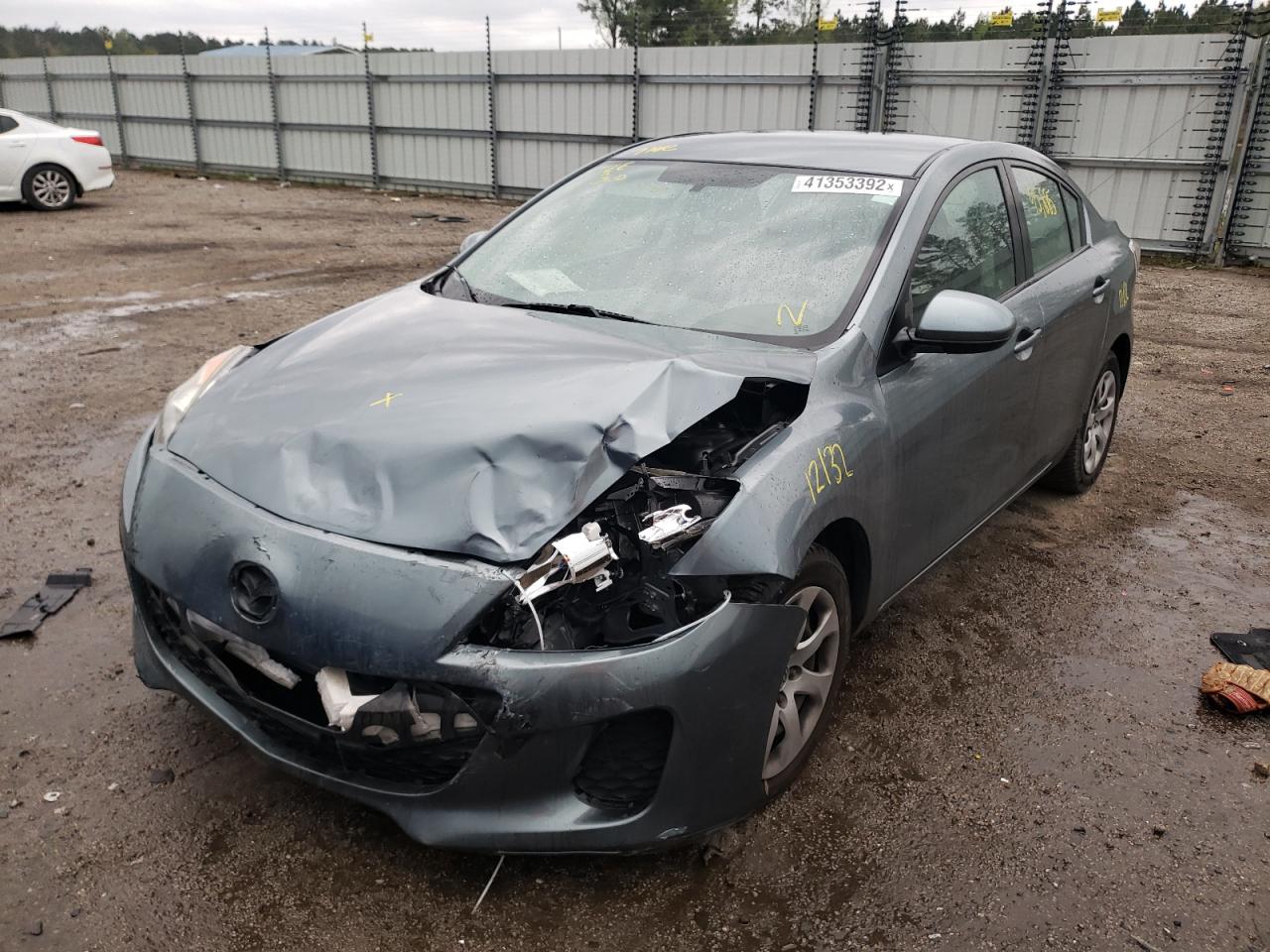 Photo 2 from auction – 2013 MAZDA 3 I with VIN JM1BL1TF8D1746590