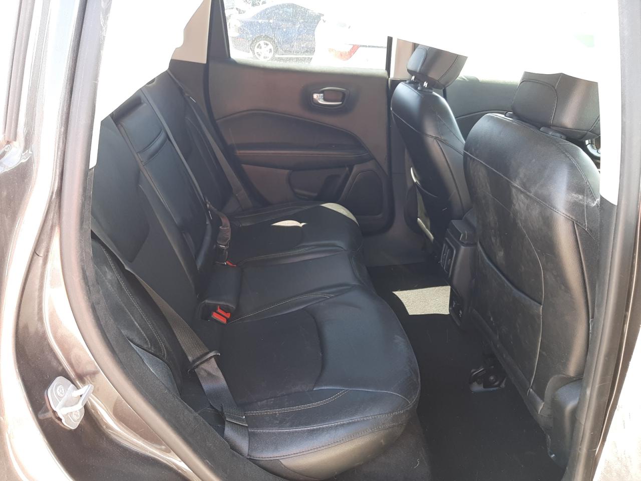 Photo 6 from auction – 2018 JEEP COMPASS LA with VIN 3C4NJCBB5JT211234