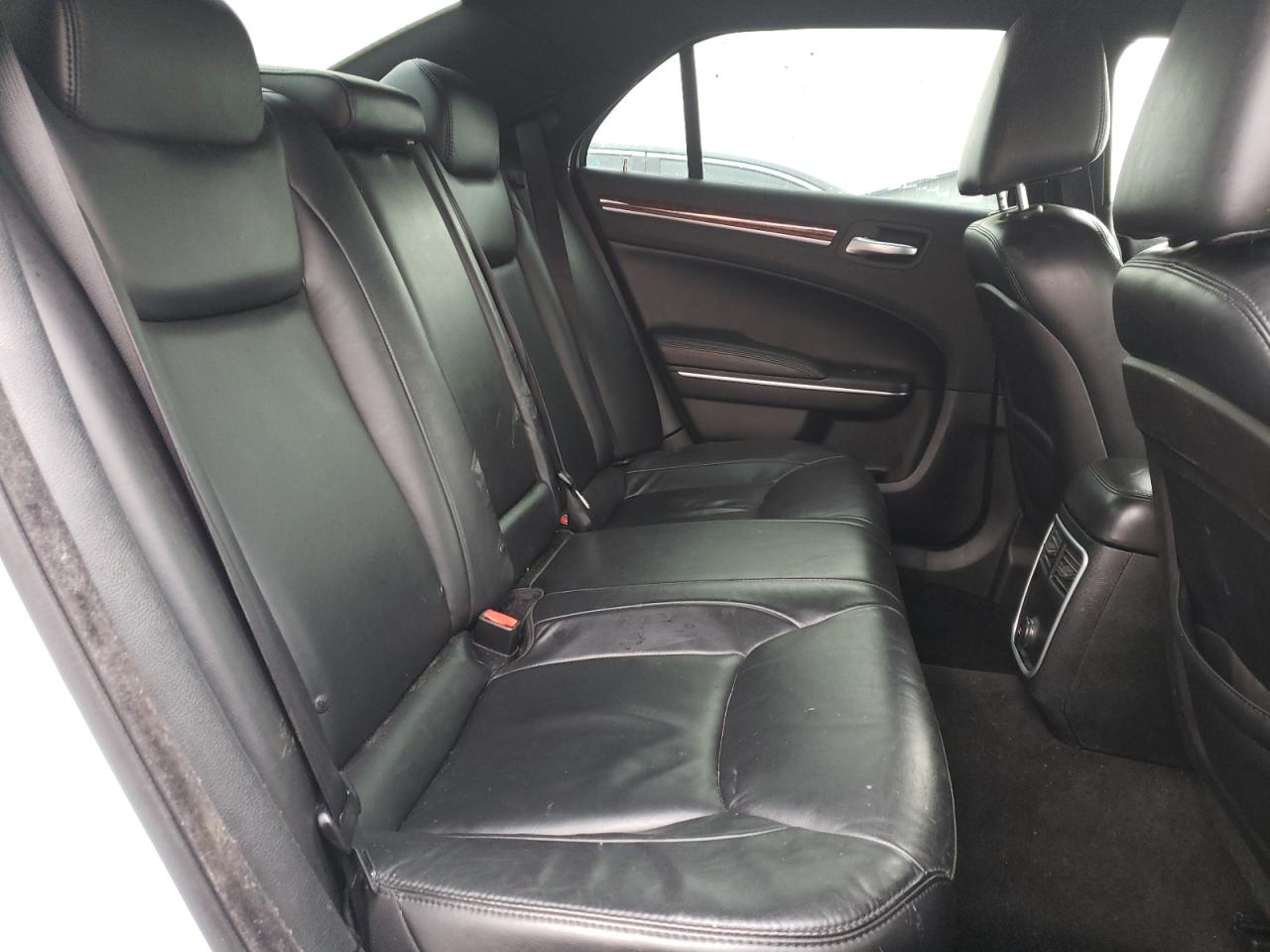 Photo 6 from auction – 2013 CHRYSLER 300 with VIN 2C3CCAAGXDH577386