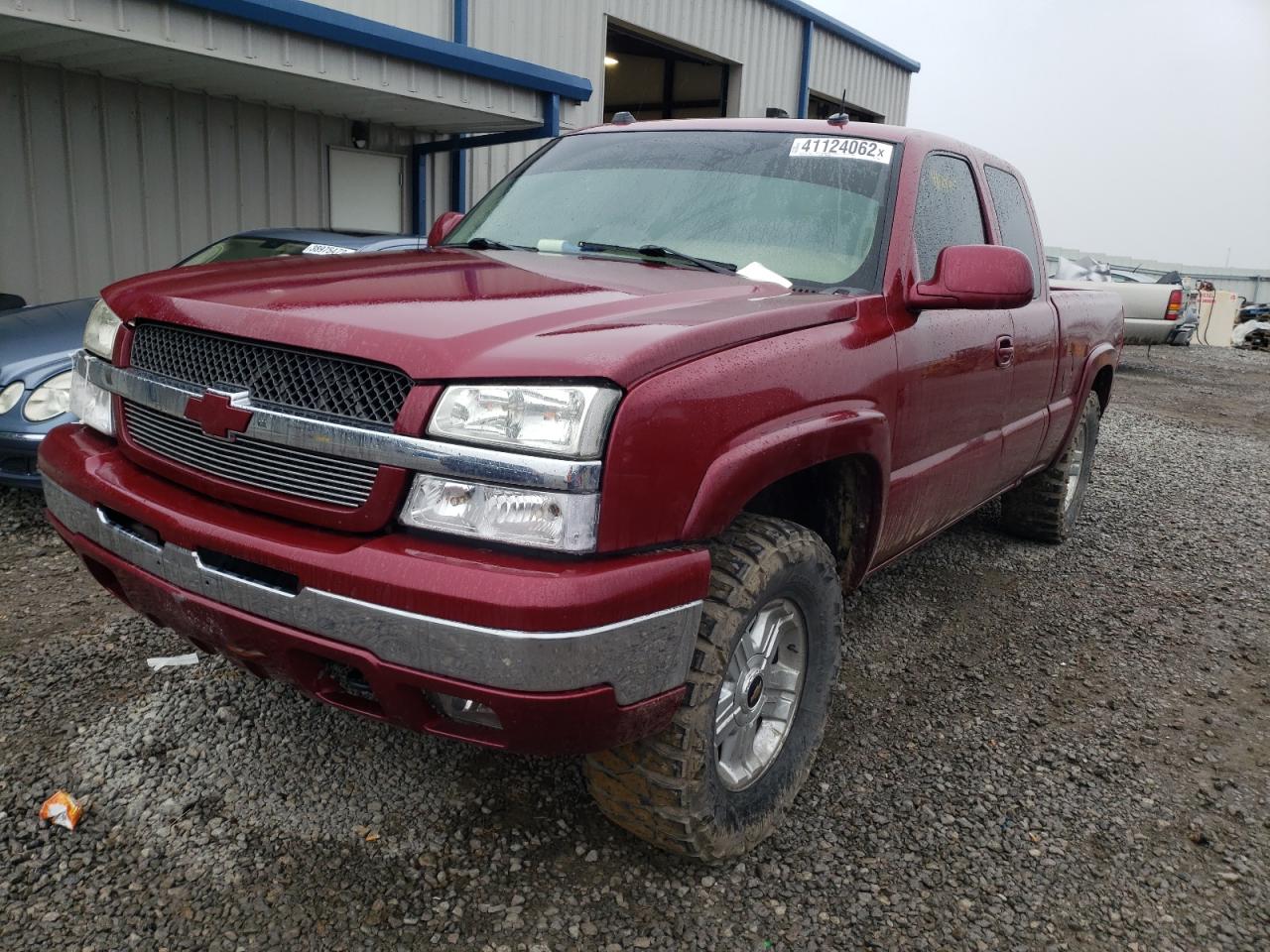 Photo 2 from auction – 2004 CHEVROLET SILVERADO with VIN 2GCEK19T741138342