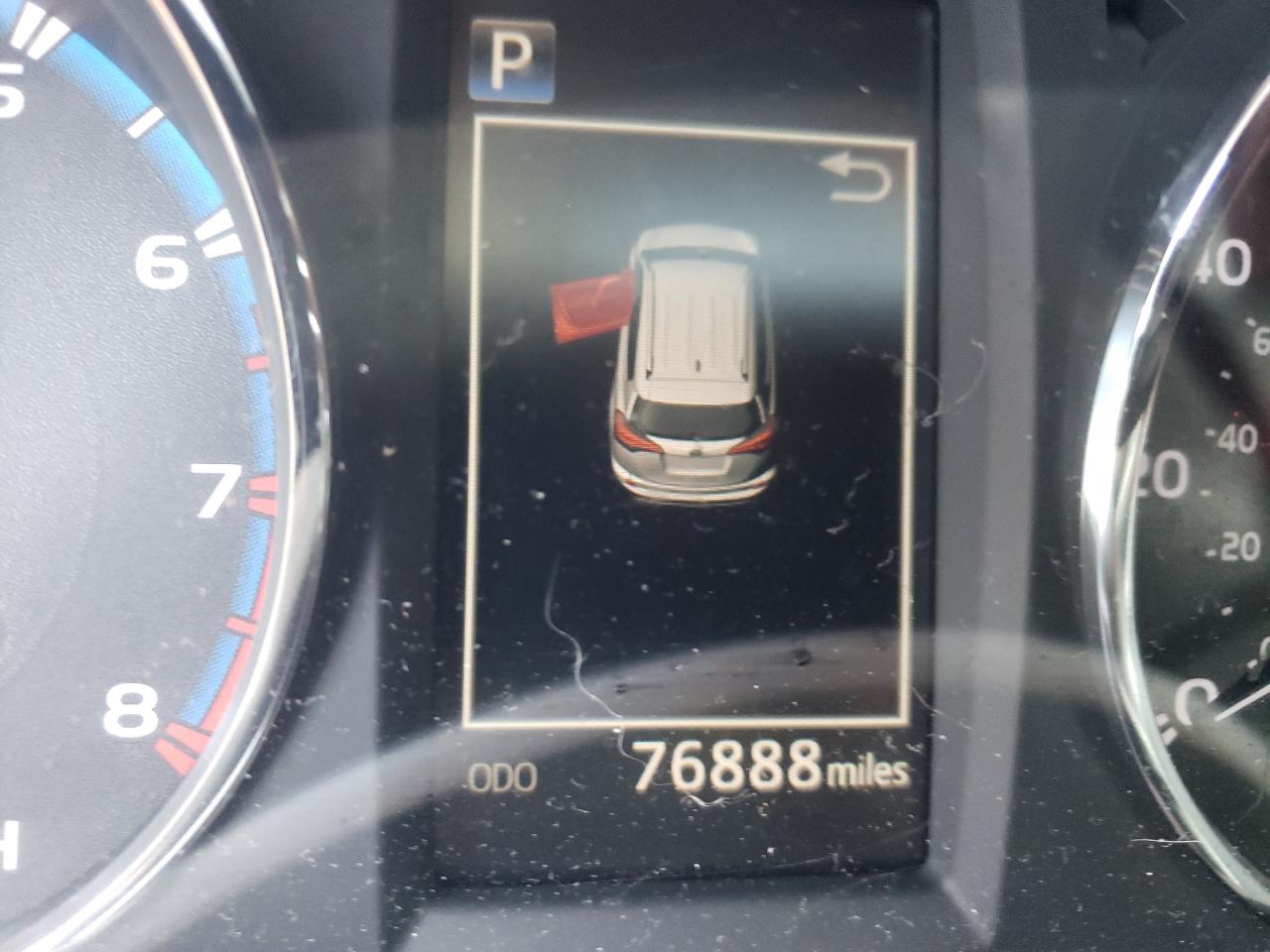 Photo 8 from auction – 2016 TOYOTA RAV4 XLE with VIN 2T3RFREV0GW529016