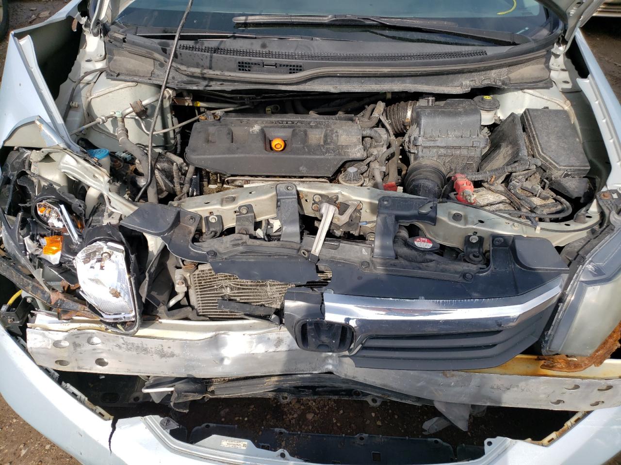 Photo 7 from auction – 2012 HONDA CIVIC LX with VIN 19XFB2F55CE007010