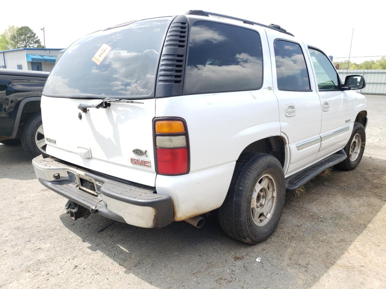 Photo 4 from auction – 2004 GMC YUKON with VIN 1GKEC13Z64R173458