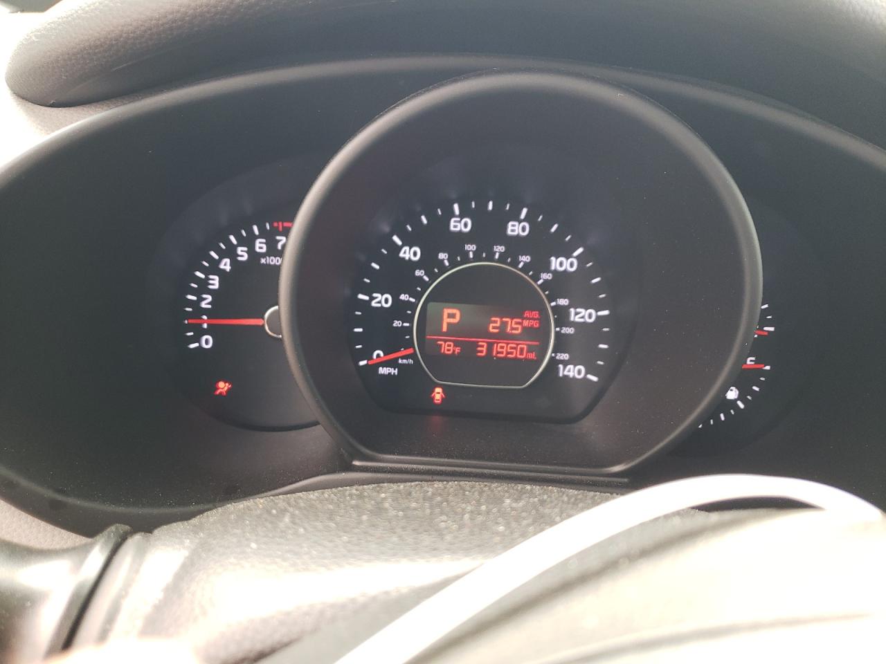 Photo 8 from auction – 2016 KIA SOUL with VIN KNDJN2A23G7382415