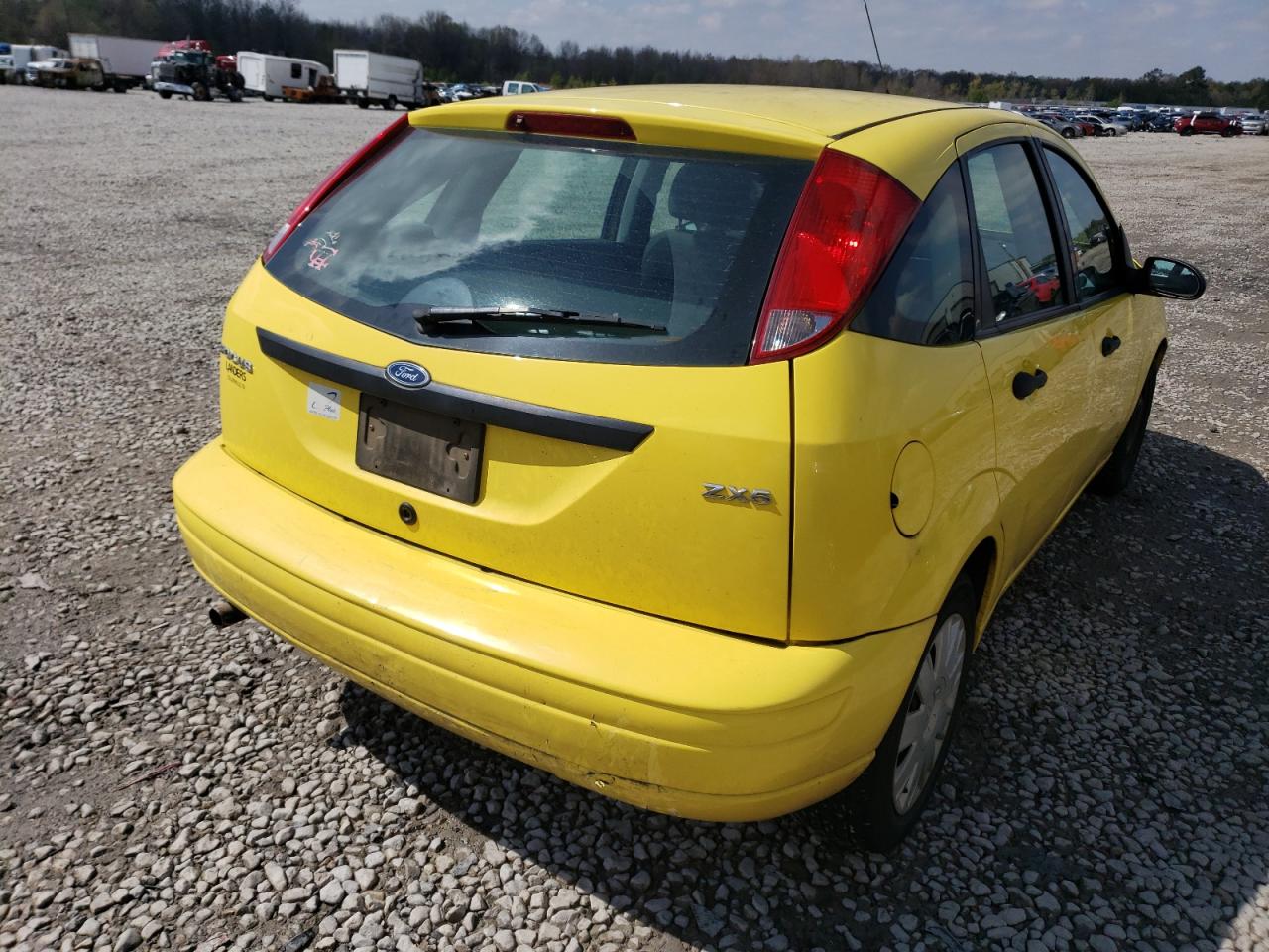Photo 4 from auction – 2005 FORD FOCUS ZX5 with VIN 3FAFP37N65R127163