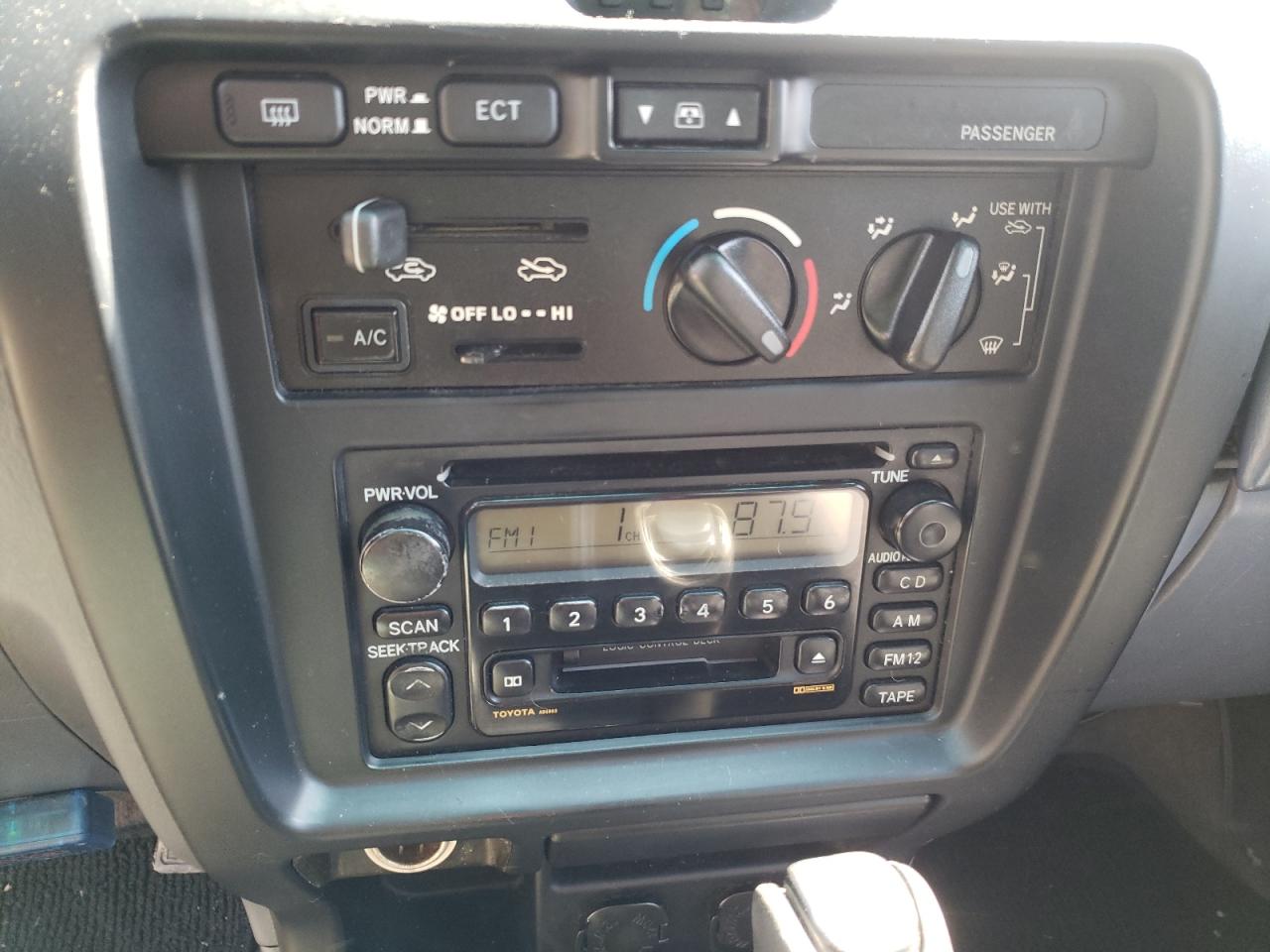 Photo 9 from auction – 2000 TOYOTA 4RUNNER SR with VIN JT3HN86RXY0301223