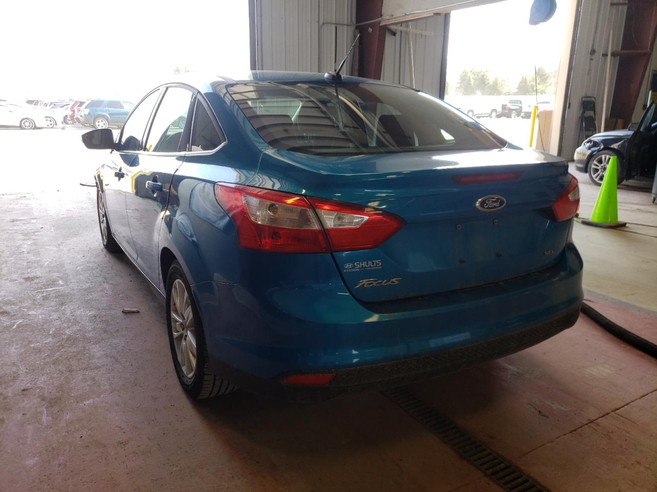 Photo 3 from auction – 2012 FORD FOCUS SEL with VIN 1FAHP3H27CL397334