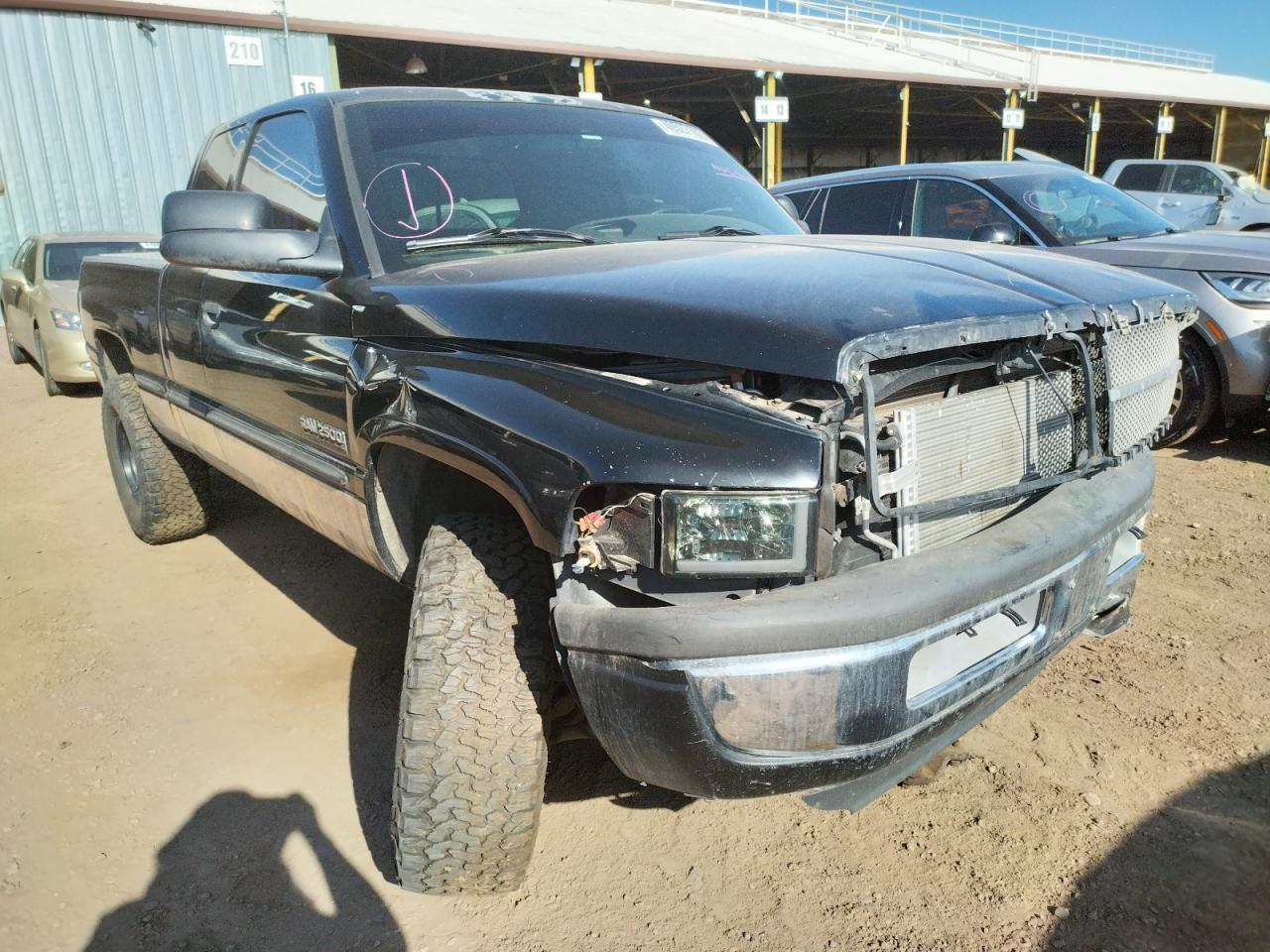 DODGE RAM 2500 1998 with VIN 1B7KF23D2WJ149465 - Photo from auction