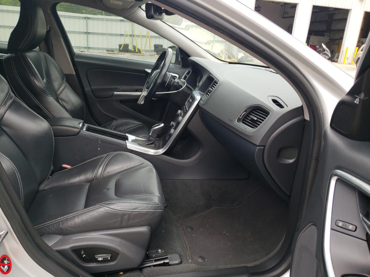 Photo 5 from auction – 2014 VOLVO S60 T5 with VIN YV1612FS6E2270819