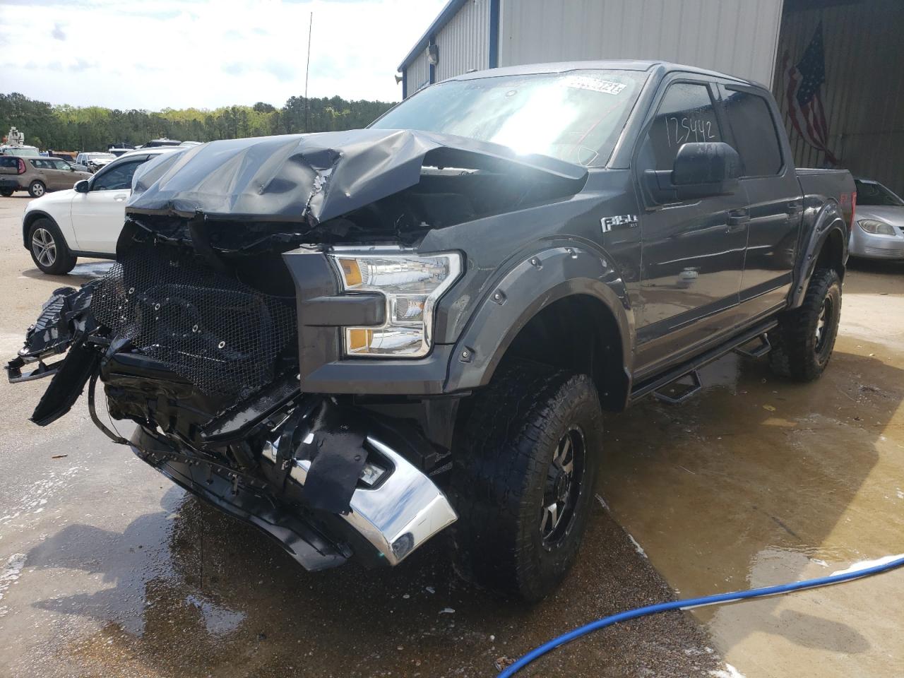 Photo 2 from auction – 2016 FORD F150 SUPER with VIN 1FTEW1EF1GFA55412