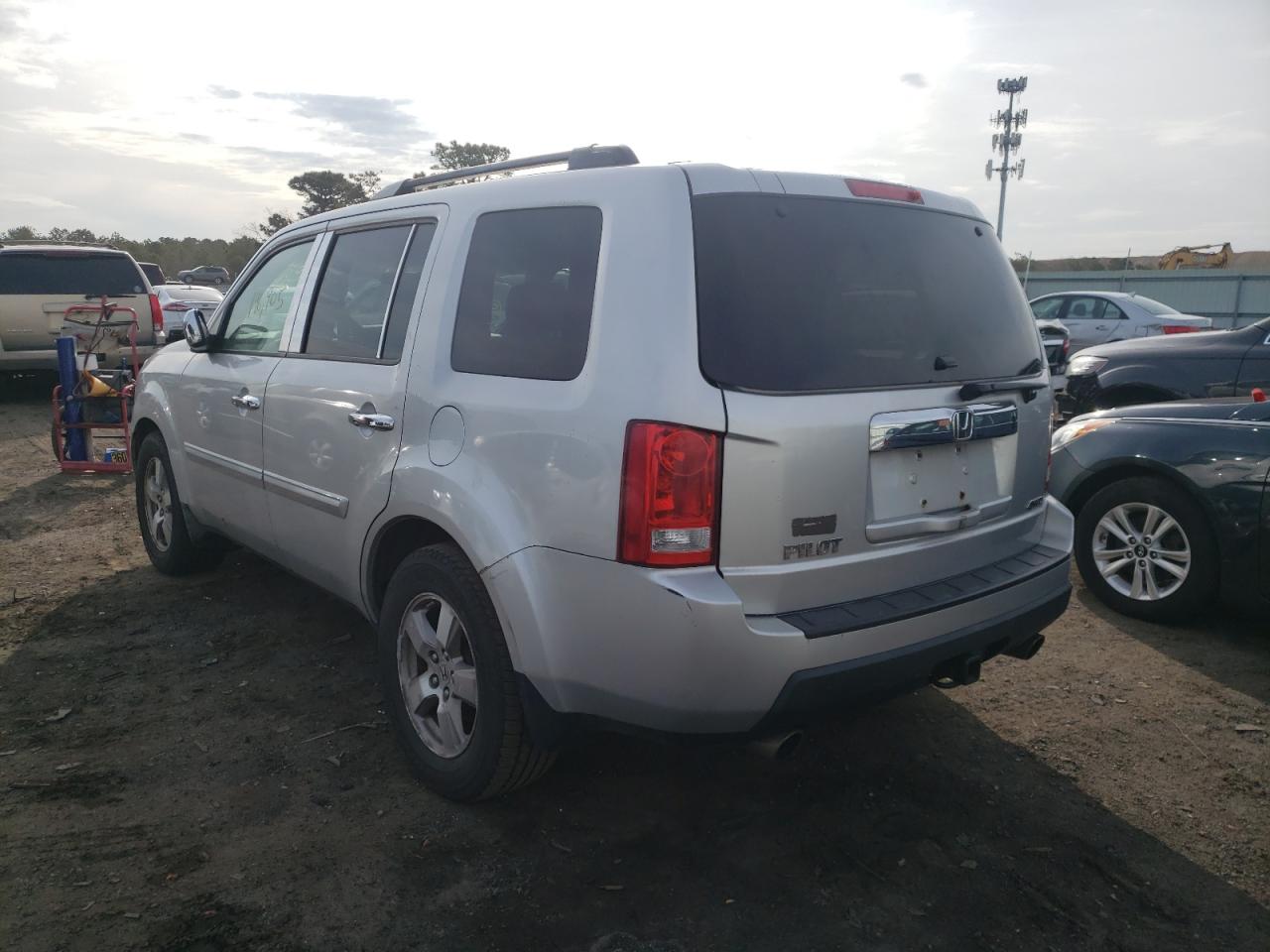 Photo 3 from auction – 2009 HONDA PILOT EX with VIN 5FNYF48409B025690