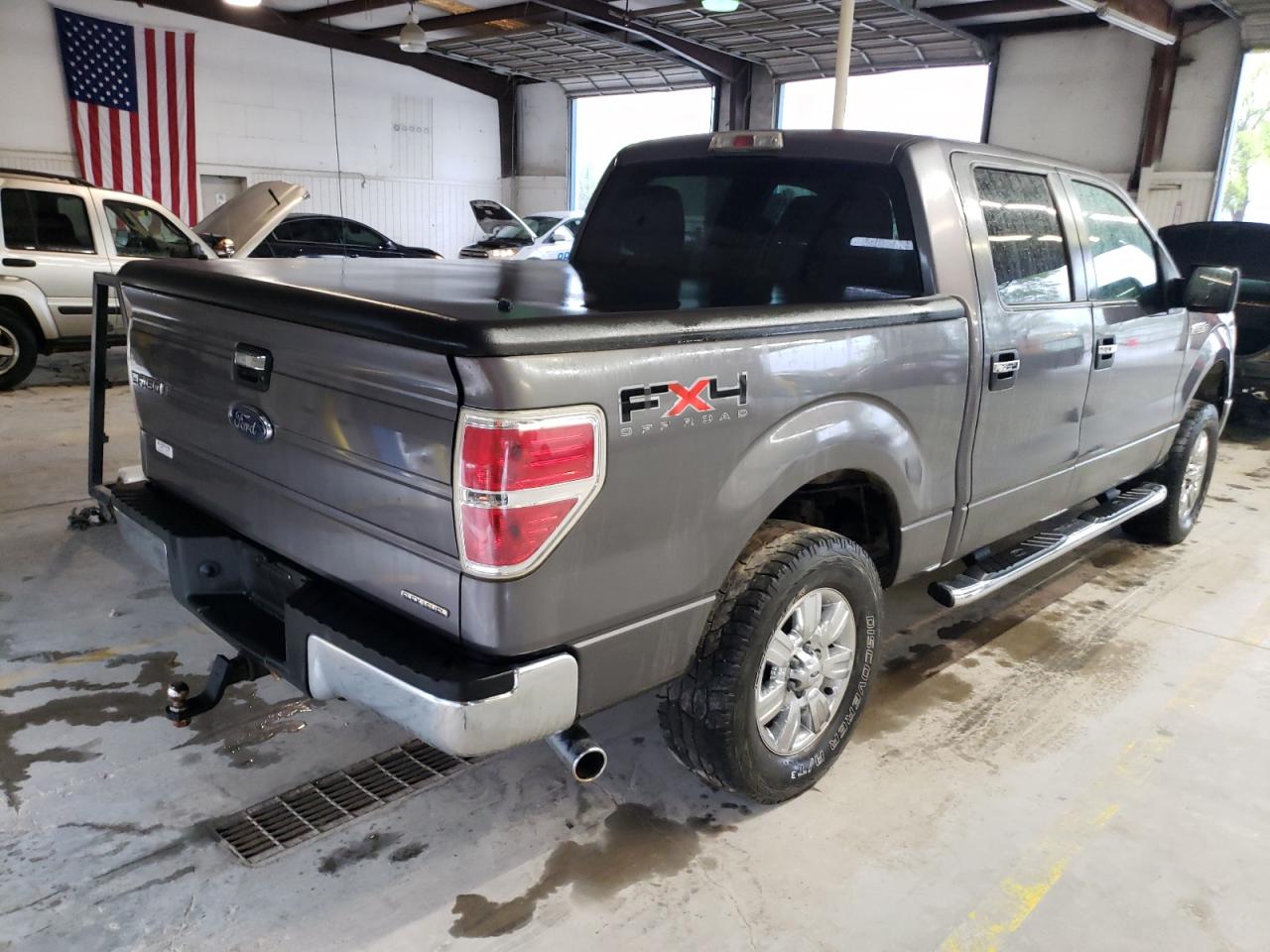 Photo 4 from auction – 2011 FORD F150 SUPER with VIN 1FTFW1EF2BFD03888